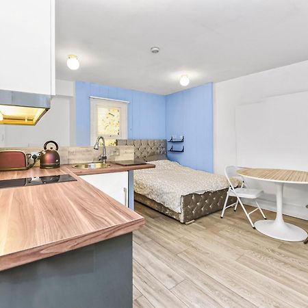 ロンドンCosy Studio Flat On A Budgetアパートメント エクステリア 写真