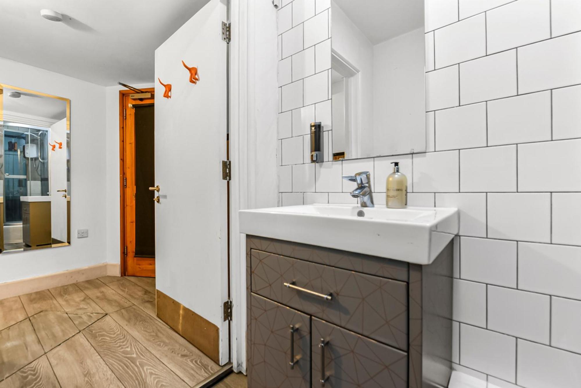 ロンドンCosy Studio Flat On A Budgetアパートメント エクステリア 写真